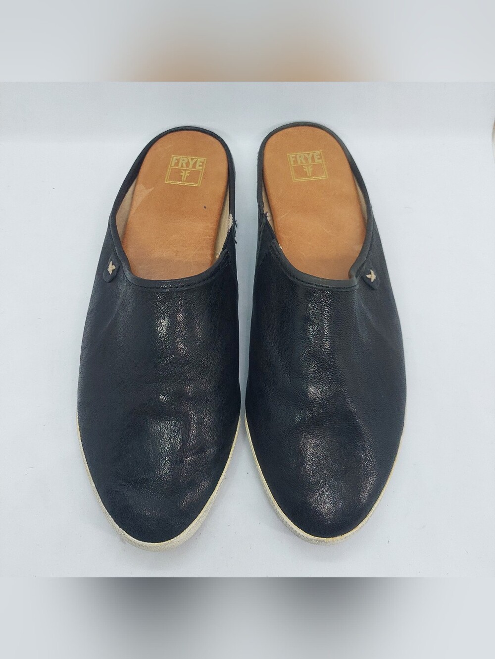 Frye Melanie Mules Slip On Flats Black Soft Leather White Soles Womens Size 9.5M